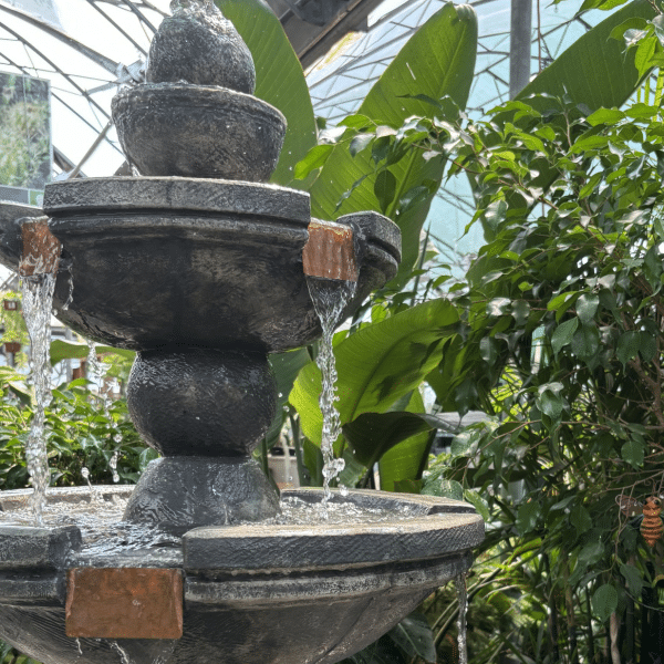 059g01 fontaine de jardin 014.png