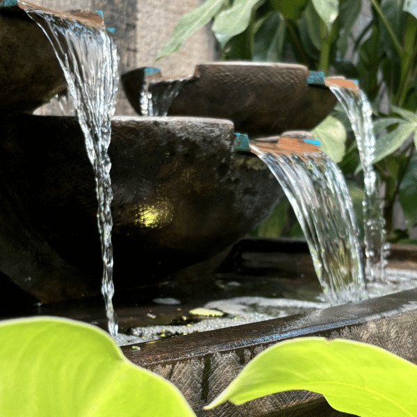 059g01 fontaine de jardin 04.png