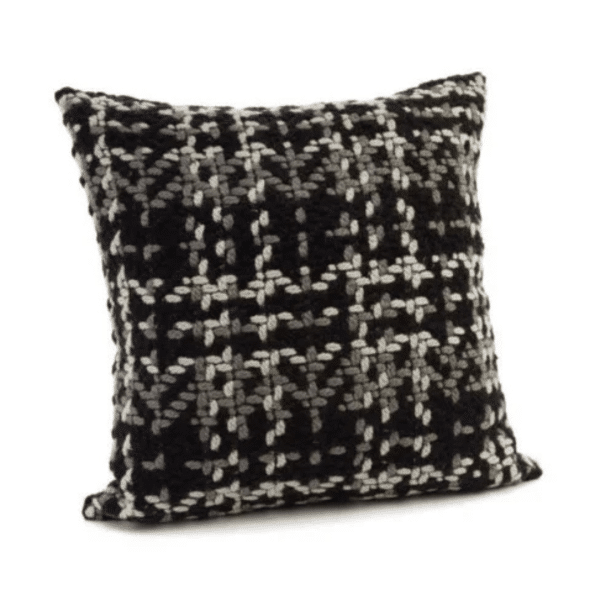 2834058 coussin a carreau noirgrisblanc 18 01.png