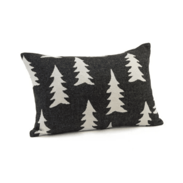 2834059 coussin noir avec sapin blanc 01.png